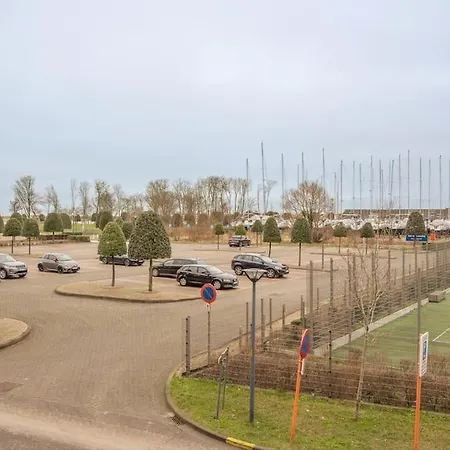 Modern Met Terras Lägenhet Nieuwpoort